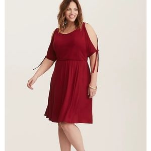 NWT Torrid Size 2 Plus Curvy Dark RED Burgundy COLD SHOULDER JERSEY SKATER DRESS